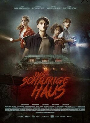 دانلود فیلم خانه وحشت دوبله فارسی The Scary House 2021